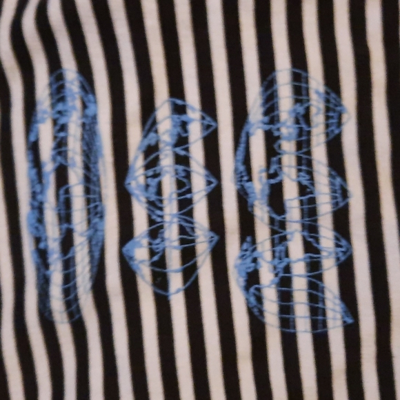 Striped top - Picture 2 of 7